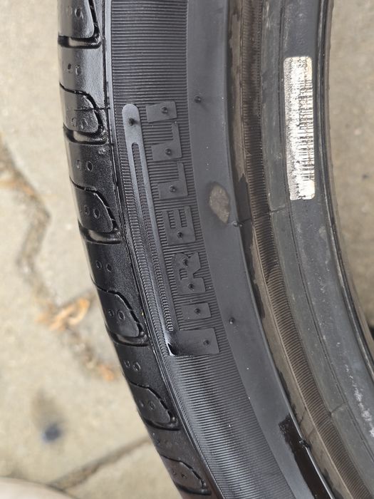 225 40 18 Pirelli