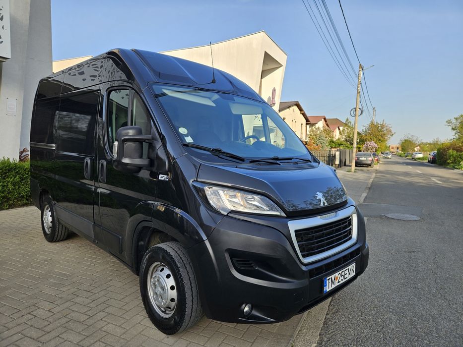 Peugeot boxer an 2019 km 90.000