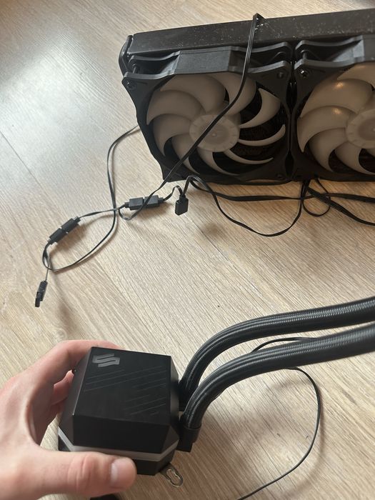 Cooler AIO 240 Silentium PC Navis EVO ARGB Rev 2.1