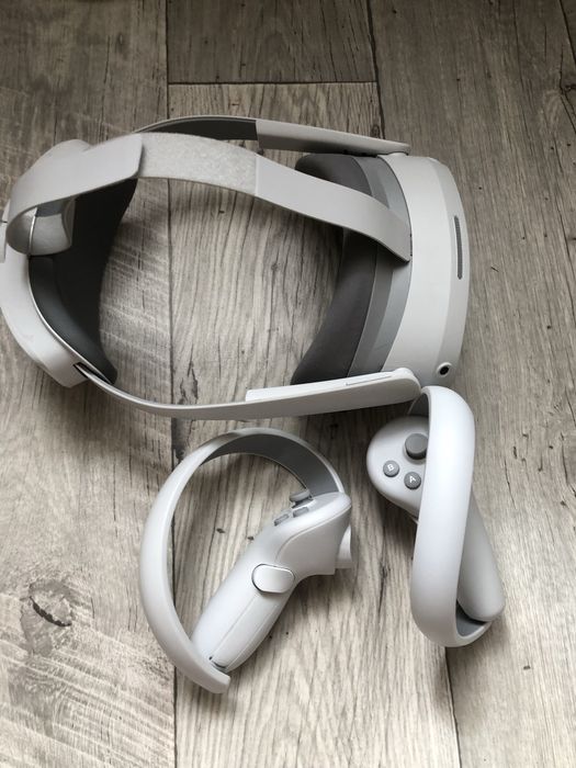 В продаже pico 4 VR очки