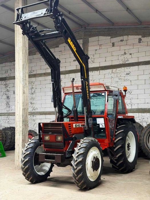 Tractor Fiat Agri 80 90 Incarcator Frontal AGRAM  cu Joystick si 3800 ore Fiat 70 90 Fiat 82 94 Fiat 88 94 John Deere New Holland Claas Case