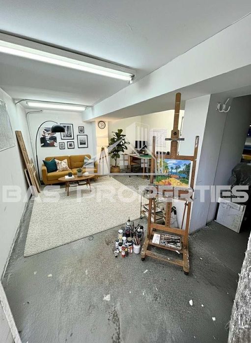 Гараж в София-Център площ 27