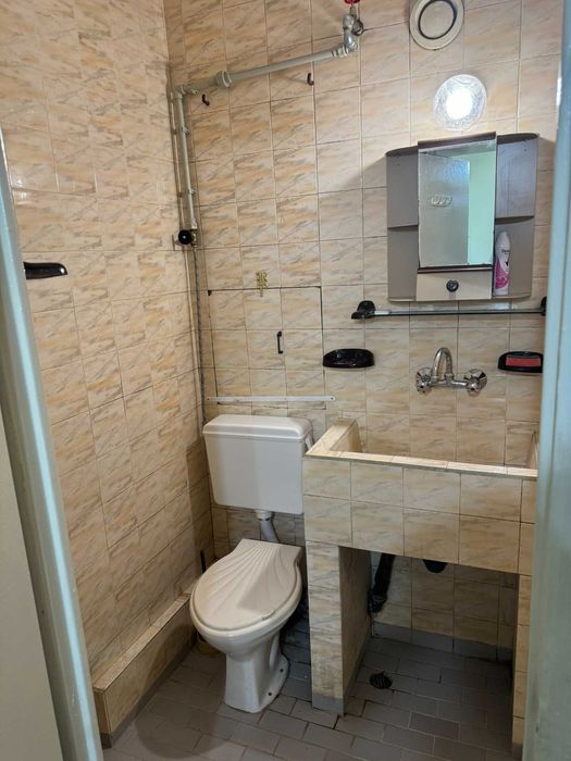 Дава се под наем Тристаен апартамент в Бургас, Център - 67 кв.м за 408 € - Снимка #6