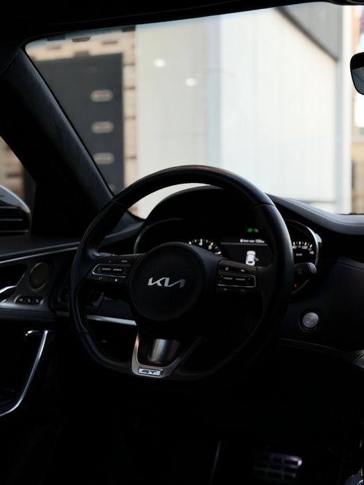 Kia Stinger full 2023