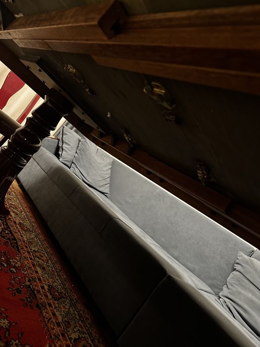 Стол и 8 стульев