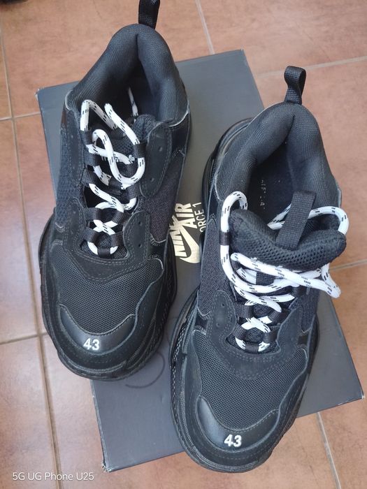 Маратонки                  .