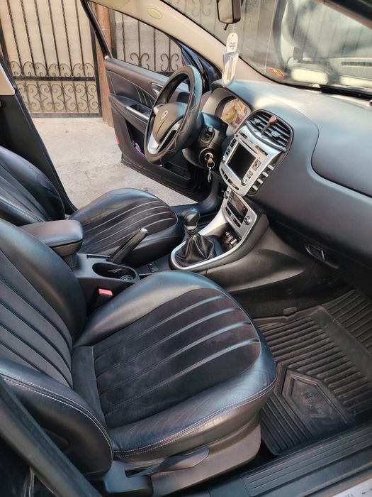 Lancia Delta 1.9 cp190 2011 E5