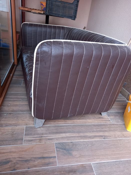 Малко диванче двойка