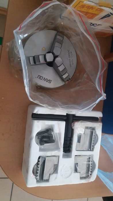 Новый в упаковке токарный патрон