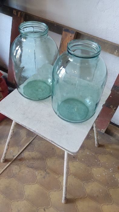 Продам банки трёх литровые