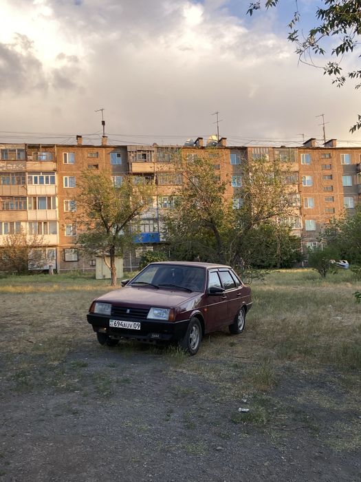 Продам 99 в среднем сост
