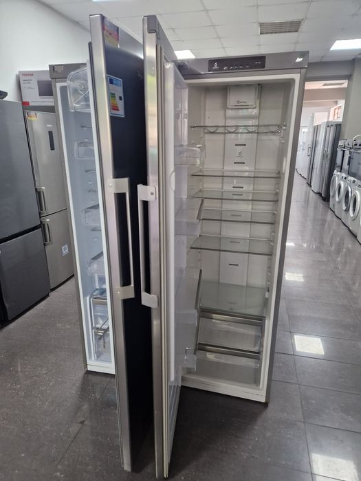 Хладилник Whirlpool Охладител 371 литра