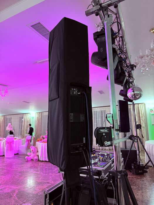 Vand doua boxe active vertical array FBT CLA 406.2A cu huse si fly bar