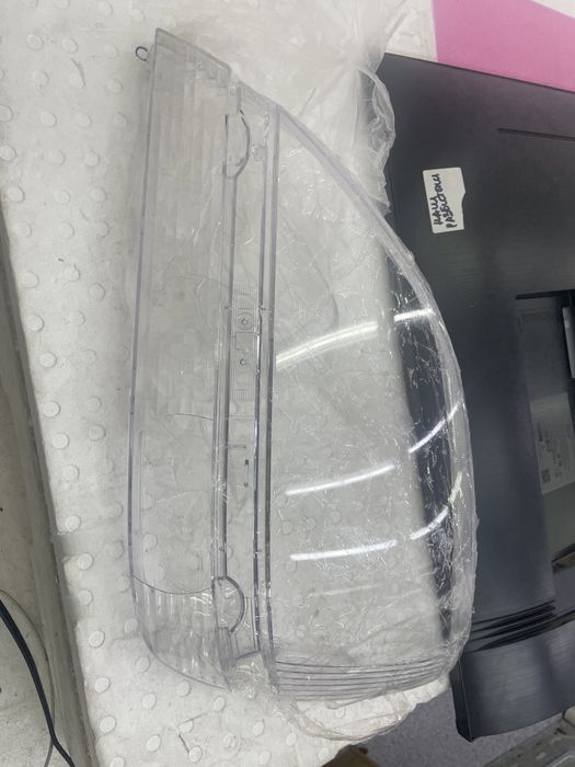 Пролам стекла фар rx300