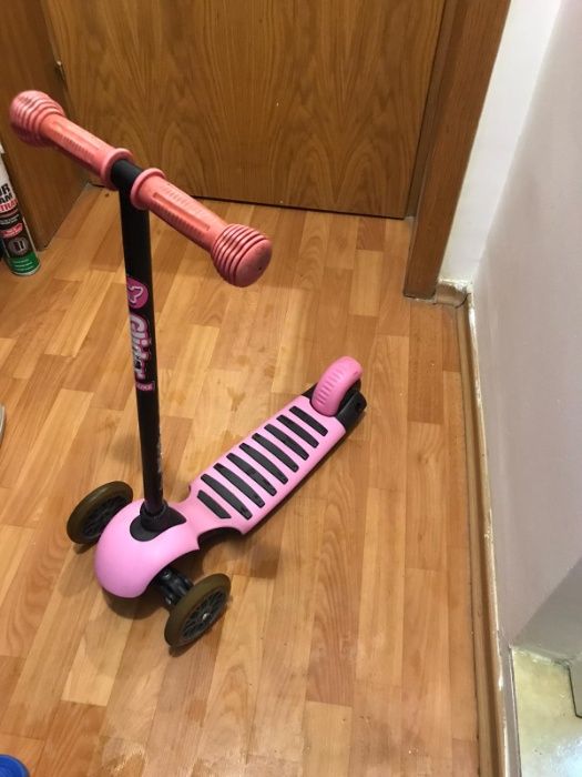 Trotineta SUPER Frumoasa pt o Printesa!