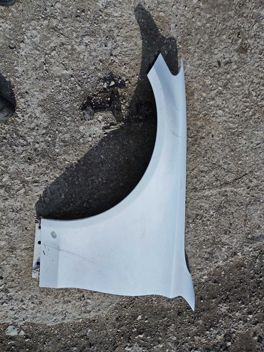 Бял калник за Mercedes W205 C Class Калници Мерцедес Ц класа В205