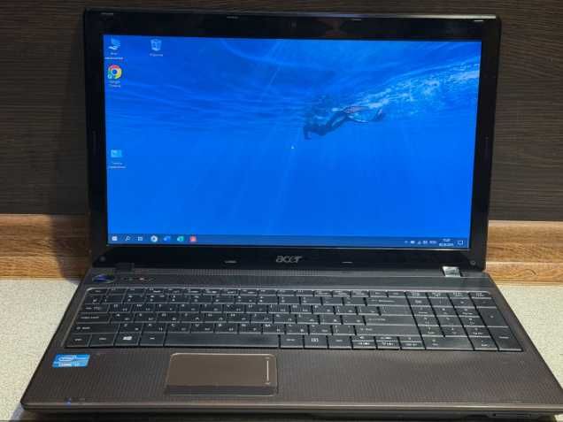 Laptop Acer Aspire 5742G, i3 2.40GHz, 6 GB ram, ssd+hdd, nvidia 2 gb