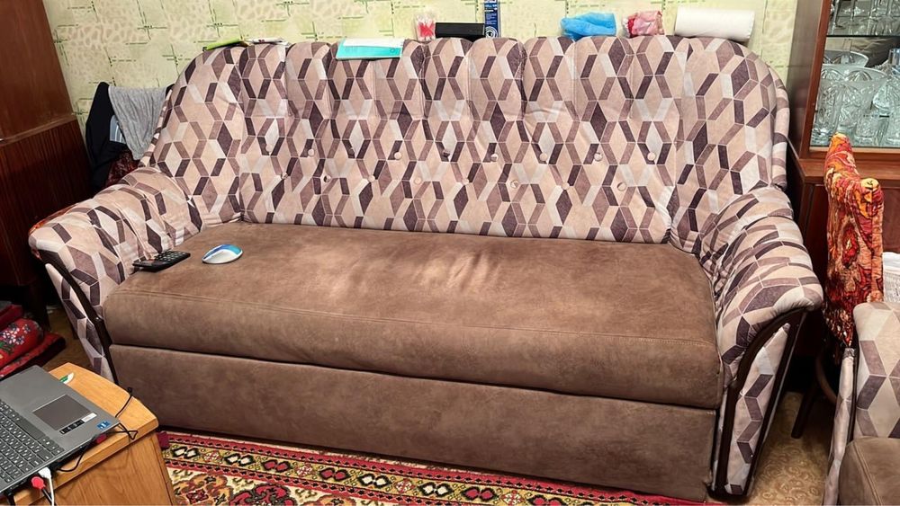 Продам диван и кресло