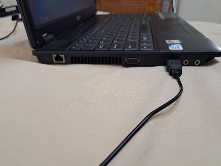 Laptoc  Acer  
Laptop
Laptop