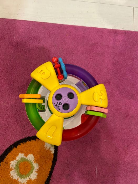 Интерактивна музикална играчка