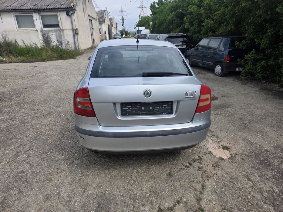 Vând scoda octavia 2 an fab 2008 motor benzina 1.600cm