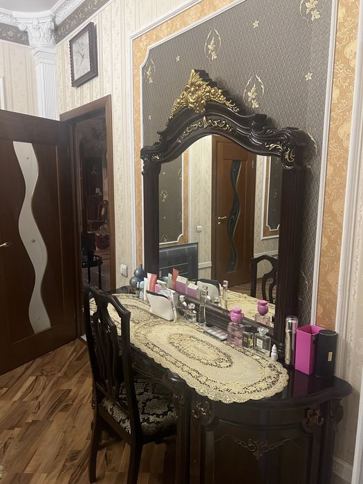 Продам спальний гарнитур