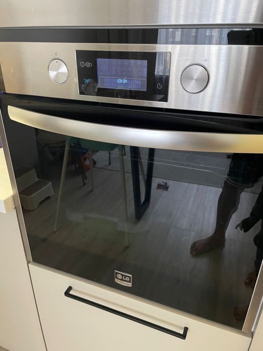 Встраиваимая духовка