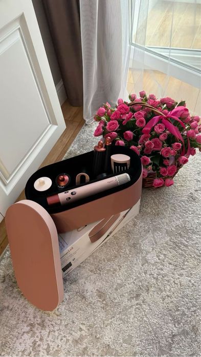 Дайсон фен + расческа, гравировка в подарок