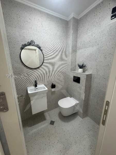 Продава се Тристаен апартамент в Пловдив, Съдийски - 100 кв.м за 2220 €/кв.м - Снимка #3