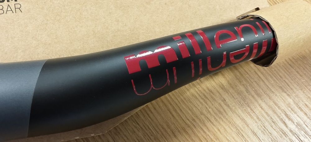 Карбоново кормило SIXPACK MILLENIUM805 Carbon 35х805мм