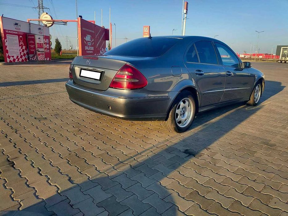 Mercedes E Classe W211, an 2005, motor 2.2 CDI, inmatr RO, acte la zi