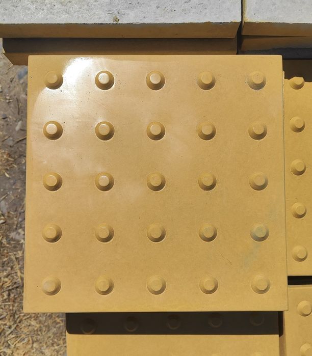 Тактильная плитка -30*30-5см