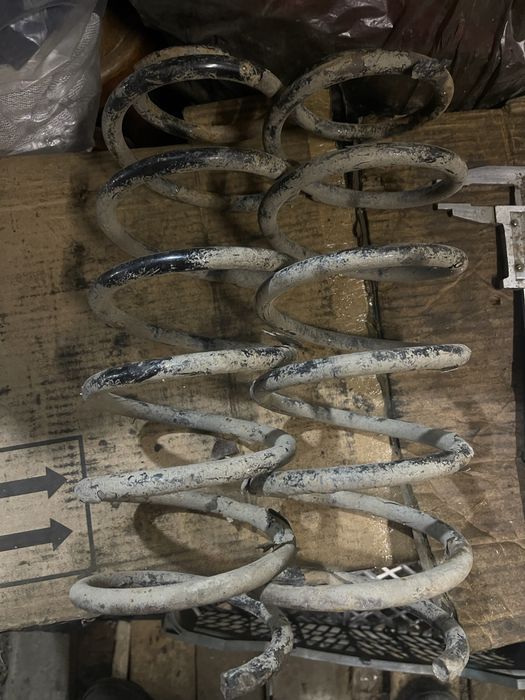 Передние пружины пассат б3