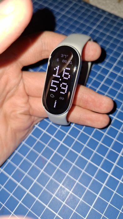Продам Xiaomi Mi Band 9