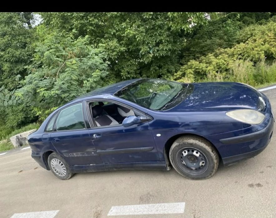 Masina de vânzare ,anul 2002 diesel