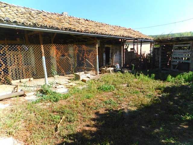 Продава се Къща в Търговище, Център - 80 кв.м за 427 €/кв.м - Снимка #18