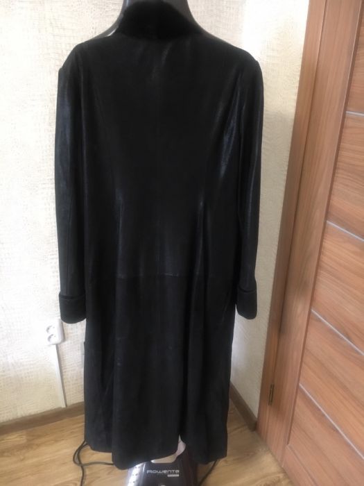 Пальто из кожи