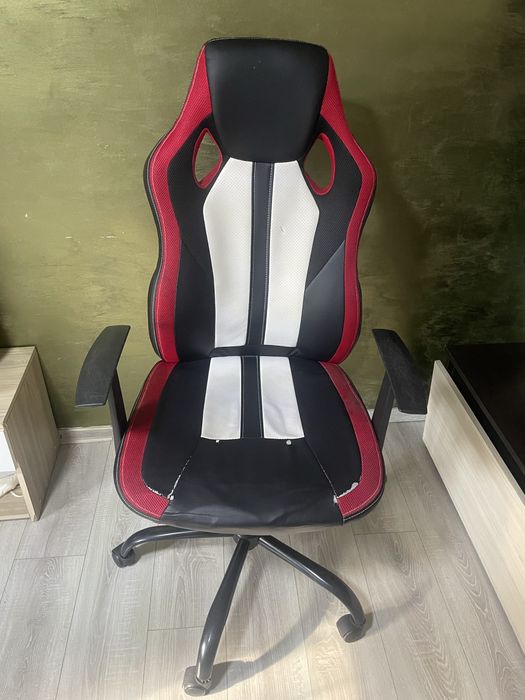 Vand scaun de birou