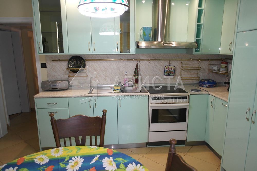 Дава се под наем Двустаен апартамент в София, Изток - 75 кв.м за 698.19 € - Снимка #5