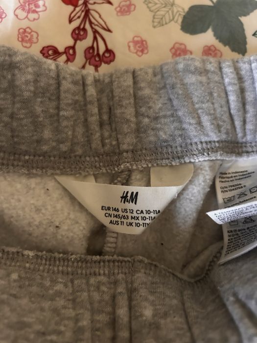 Pantaloni H&M gri – mărimea 146