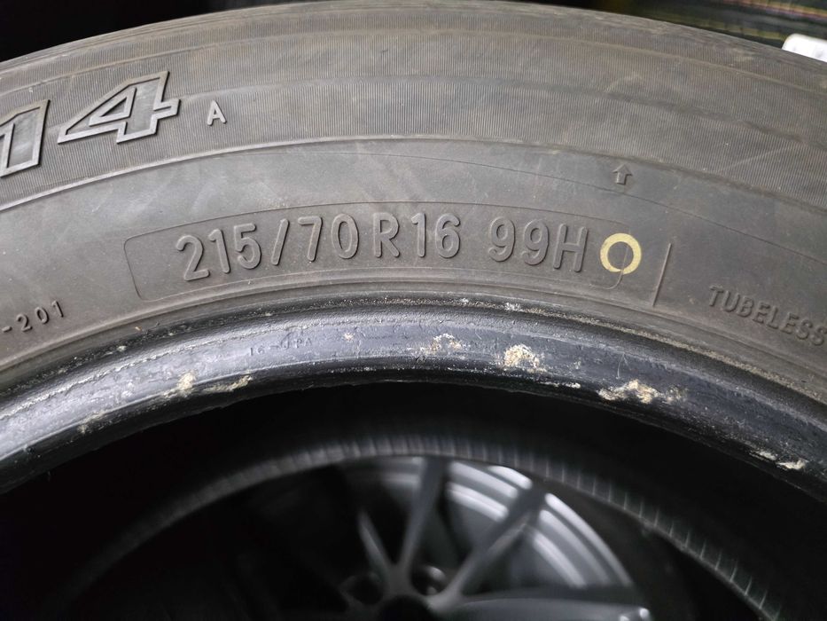 2бр Летни гуми 215 70 16 - Toyo