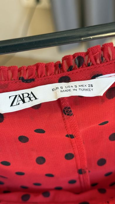 Риза Zara червена