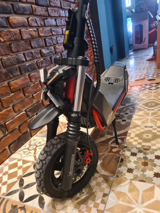 Trotineta electrica SEGWAY ZT3 PRO