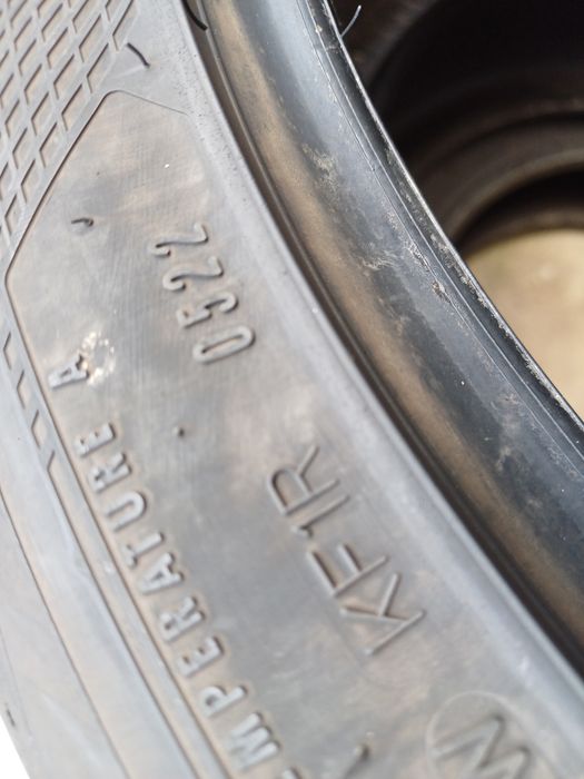 Гуми 255/40/19 Гудиар