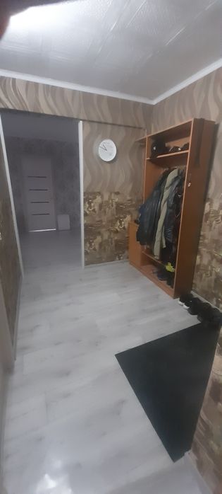 Продам квартиру 4-х ком.