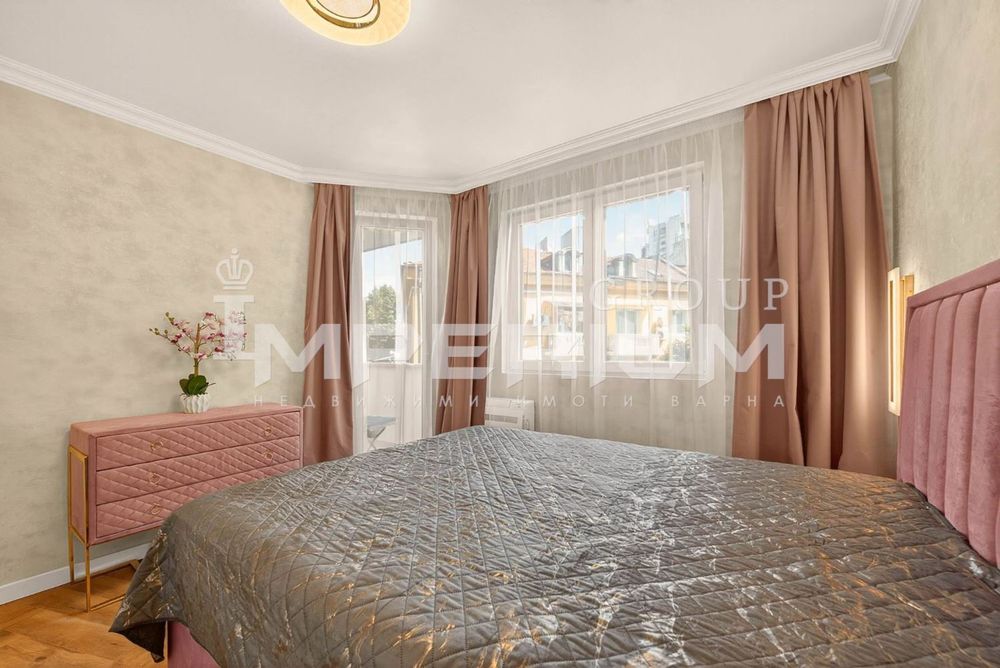 Дава се под наем Тристаен апартамент в Варна, Център - 100 кв.м за 1650 € - Снимка #10