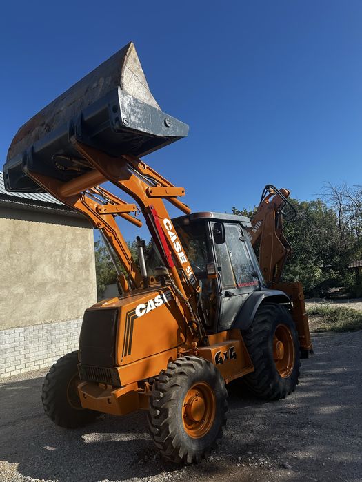 Продам трактор Case 580 3в1