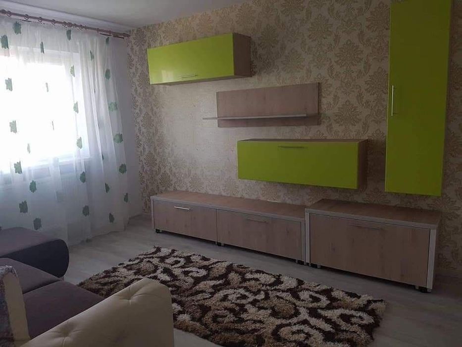 Vând apartament 2 camere etajul 2