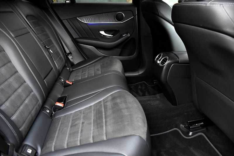 Mercedes-Benz GLC 300e Hybrid 4Matic 9G-TRONIC AMG Line