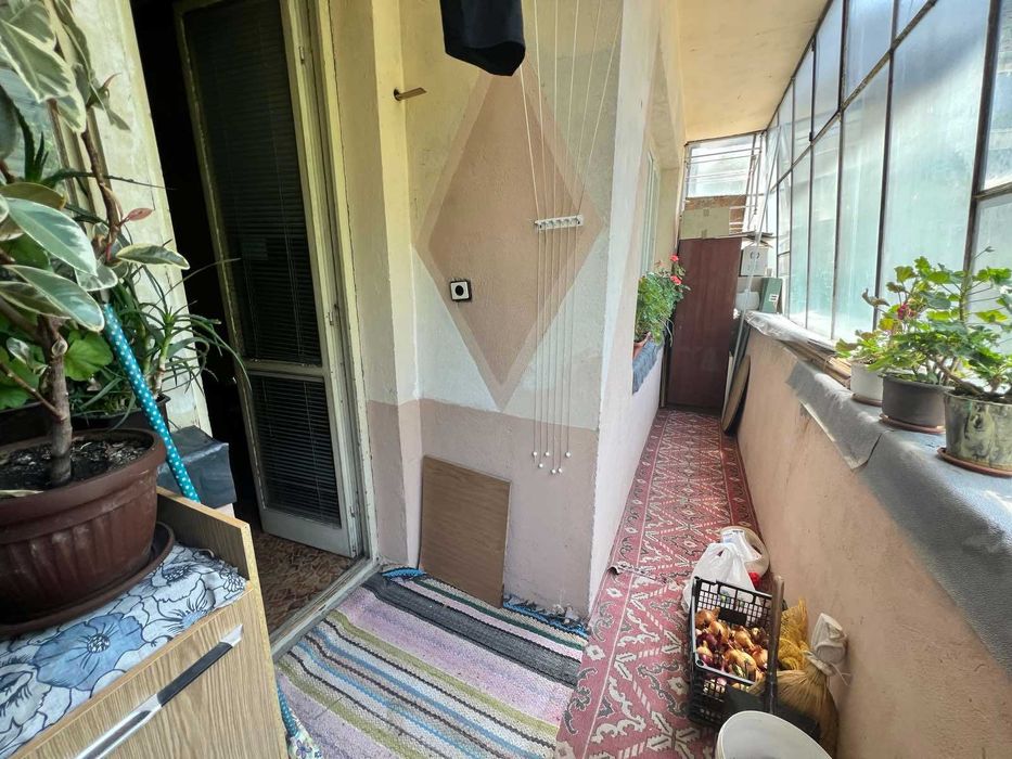 Продава се Четиристаен апартамент в Търговище, Център - 110 кв.м за 1020 €/кв.м - Снимка #10